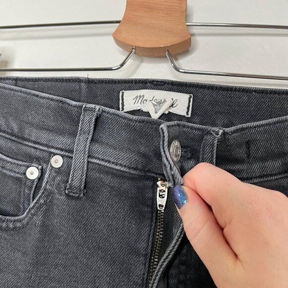 Madewell Cali Demi-Boot Mid Rise Jeans starkey Wash Size 27 Black Denim - Picture 8 of 13